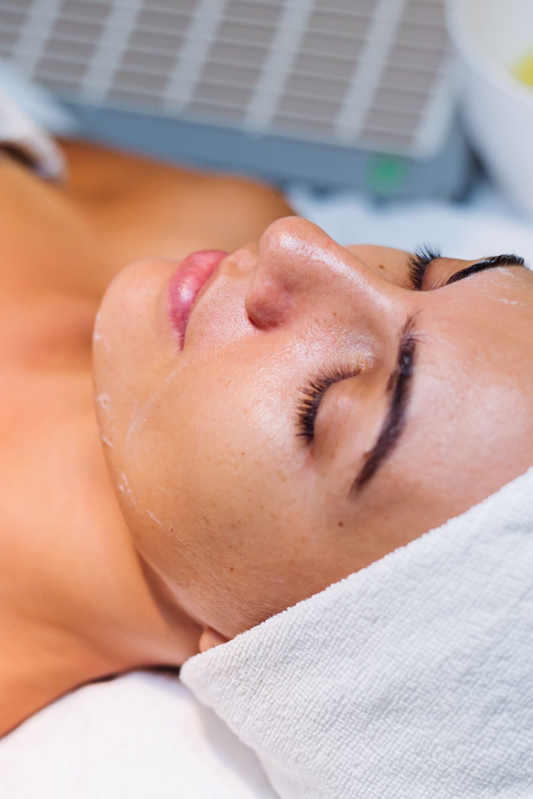 Facial (deep pore cleaning)